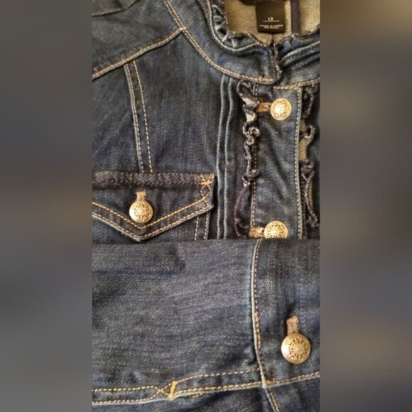 White House Black Market Dark Washed Denim Ruffle Trim Structured Jacket Size 12 - Picture 5 of 7